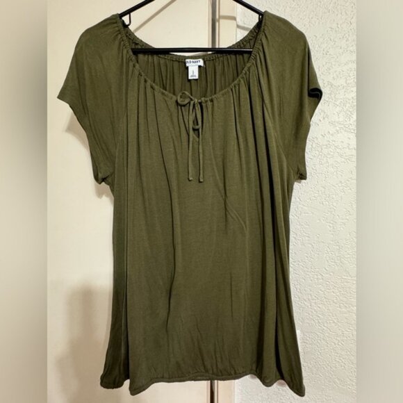 Old Navy Olive Green Tie Keyhole Top. Size Large. - Picture 1 of 3